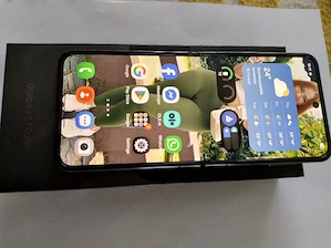 Samsung Galaxy Z Flip 4
