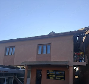 Vand casa+ spatiu comercial  - imagine 2