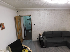 Comarnic-Apartament cu doua camere mobilat si utilat - imagine 7