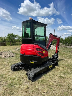 DMpro DM25 (2026)   Miniexcavator - imagine 3