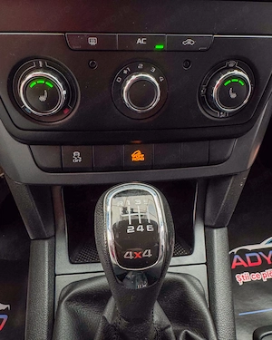  SKODA YETI . 4 4 . 2,0 TDI   Euto 5 . RAR+ITP. Garantie 12 luni . Buy-Back . Test-Drive .  - imagine 13