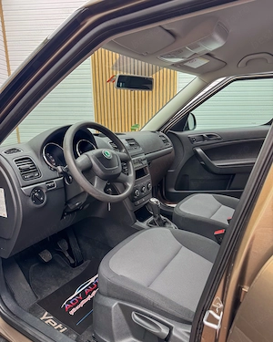  SKODA YETI . 4 4 . 2,0 TDI   Euto 5 . RAR+ITP. Garantie 12 luni . Buy-Back . Test-Drive .  - imagine 15