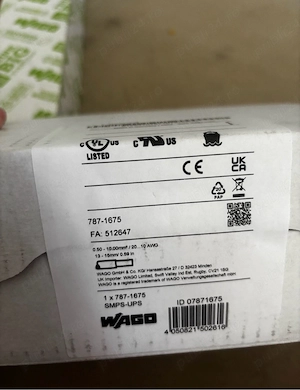 Sursă de alimentare în comutație cu încărcător integrat și controler