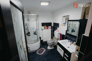 Casa individuala cu 8 camere si lac cu pesti, teren 4424 mp - Jebel - imagine 9