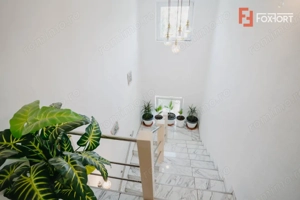 Casa individuala cu 8 camere si lac cu pesti, teren 4424 mp - Jebel - imagine 14