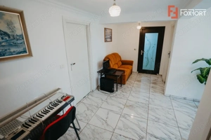 Casa individuala cu 8 camere si lac cu pesti, teren 4424 mp - Jebel - imagine 15