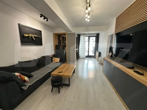Penthouse cu terasa si jacuzzi, zona Independenta