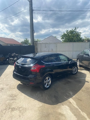 dezmembrez ford focus1.6 benzina  - imagine 4