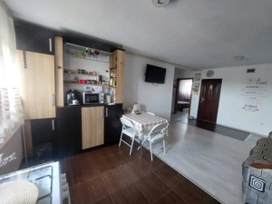 Apartament open-space cu 3 camere, 58 mp, zona Rovine - imagine 3