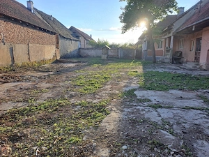 Casă cu 2000mp Teren Gura Văii Țara Făgărașului - imagine 4