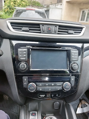 Vând Nisan Qaschqai 1,6 diesel - imagine 4