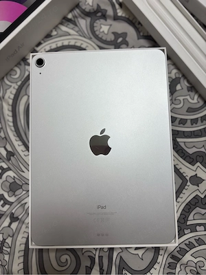 Ipad Air 4, 68GB, in stare perfecta, se vinde impreuna cu apple pencil gen 2 
