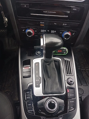 Vand Audi A4 B8 - imagine 2