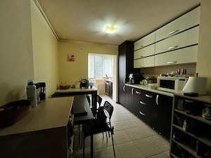 Zona Aradului. 3 camere, etaj 2, decomandat!