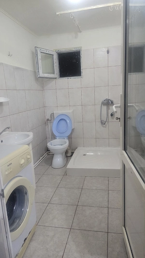 închiriez camera cu baie si bucatarie la curte pentru muncitori straini - imagine 2