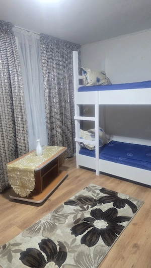 închiriez camera cu baie si bucatarie la curte pentru muncitori straini - imagine 5