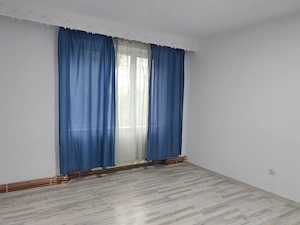 Cantemir, 3 camere semidecomandate, etaj 4,NEMOBILAT, bucatarie mobilata si utilata, 250 euro
