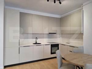 Apartament lux 2 camere 45 mp, terasa 10.30 mp, etaj intermediar, garaj, Eroilor
