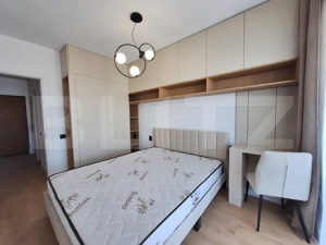Apartament lux 2 camere 45 mp, terasa 10.50 mp, etaj intermediar, garaj, Eroilor - imagine 7