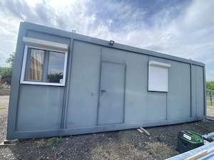 Vând container 