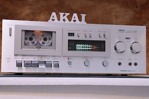 Deck Akai GX-M30,Capete GX (Glass & Ferrite),Silver Face,Japan.