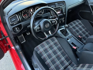 Volkswagen Golf 7 GTI 2.0 TSI   Stock   Înmatriculată  Recent   DynAudio   Bi-Xenon   Full Dotări  - imagine 10