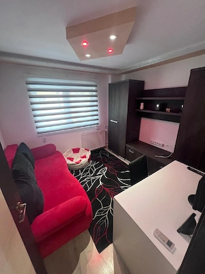 Apartament cu 3 camere decomandat de inchiriat in zona Umt. - imagine 3