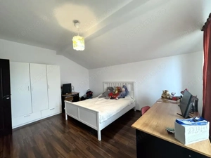 Casă individuală spaţioasă | 5 camere | lângă lac | panouri solare | Corbeanca - imagine 8