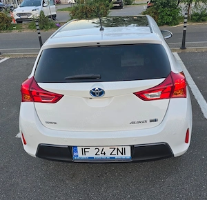 Toyota Auris Hybrid   An 2014   Plafon Panoramic & Dotări Top. Preț 8999  ușor negociabi - imagine 4