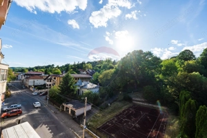 Apartament cu 3 camere de vânzare în Centrul orașului Câmpulung - imagine 3