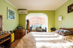 Apartament cu 3 camere de vânzare în Centrul orașului Câmpulung - imagine 17