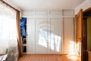 Apartament cu 3 camere de vânzare în Centrul orașului Câmpulung - imagine 15