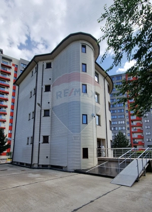 Cladire Mixtă de vânzare 800mp, D+P+3E+M  în Tudor Vladimirescu - Iasi - imagine 2