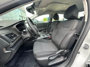 Renault Megane - imagine 13