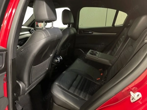 Alfa Romeo Stelvio - imagine 11