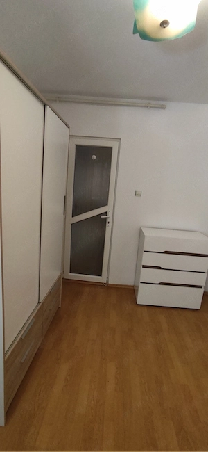 Inchiriez apartament 2 camere 