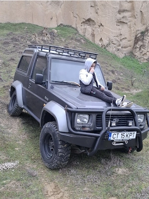 Daihatsu Rocky offroad 4x4 vanatoare - imagine 3