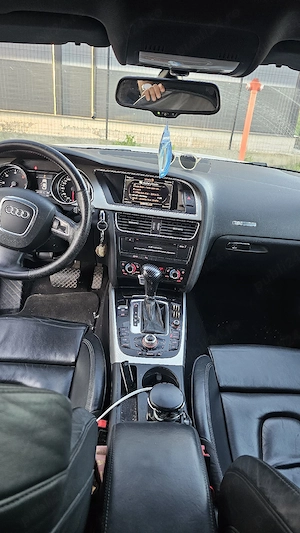 Audi A5 ,2.0 tdi 143 cai,an 2011 - imagine 10