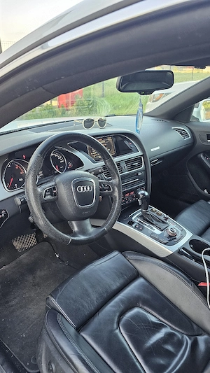 Audi A5 ,2.0 tdi 143 cai,an 2011 - imagine 7