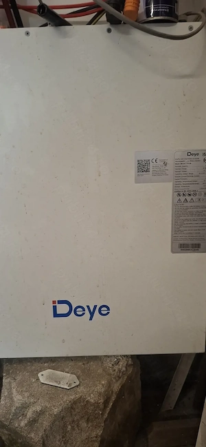  acumulatorDEYE de stocare 6 kw