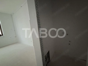 Apartament de vanzare 3 camere 3 bai zona centrala - predare la ALB - imagine 6
