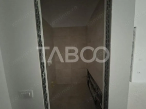 Apartament de vanzare 3 camere 3 bai zona centrala - predare la ALB - imagine 7