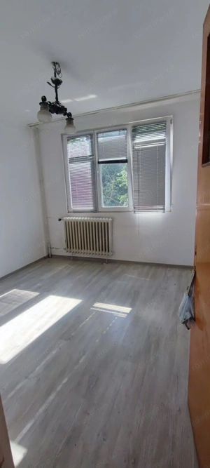 Apartament cu 3 camere ...Valea Oltului