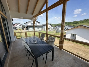 Casa individuala, 4 camere, 300mp, Zona Livezeni - imagine 7