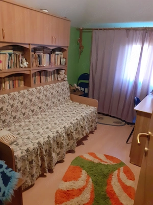 Apartament mansarda cu scara interioara - imagine 4