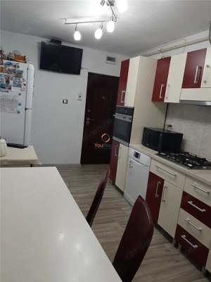 Decomandat cu centrala  2 camere Zona Dambovita Mansarda - imagine 3