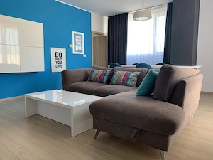 Vand apartament 2 camere Dumbravita - imagine 2