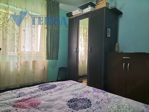 Vând apartament 2 camere, parter înalt, utilat şi mobilat. - imagine 7