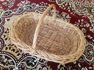 Cos pentru pomana, coliva, cadouri, fructe - traditional, rustic din rachita