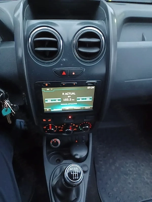 Dacia Duster - model Renault Duster - imagine 13